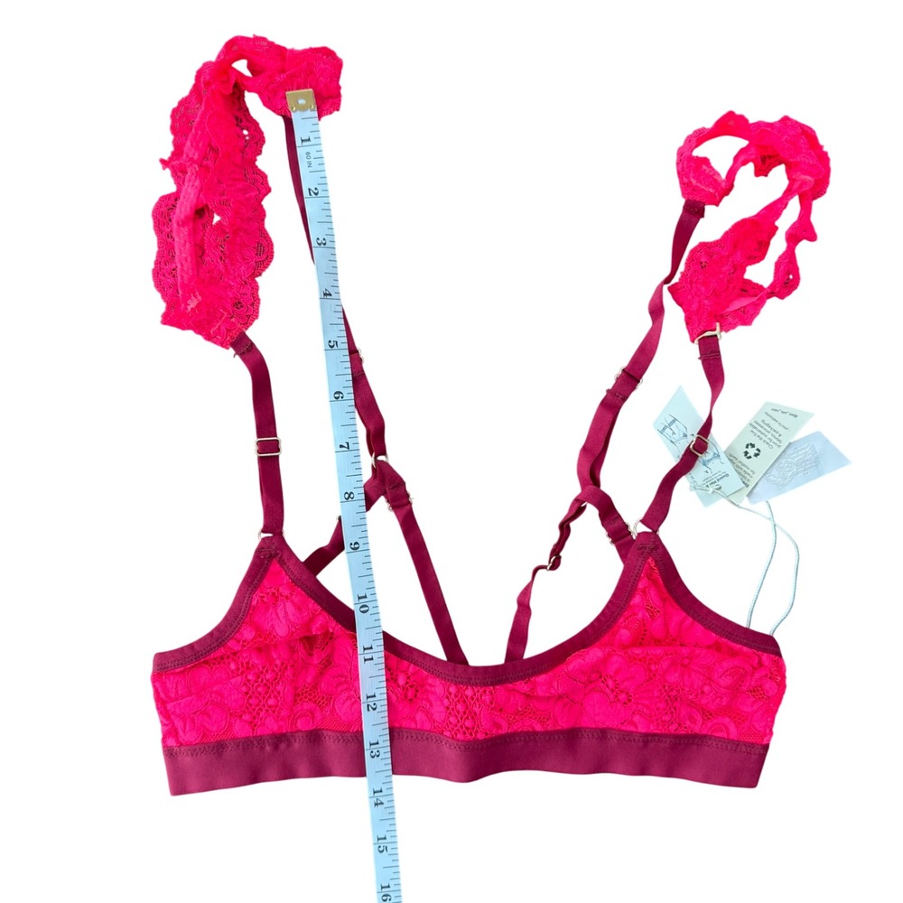 We Are HAH Guard Her Bra Pink Lace Bralette Small 80209 Lava NEW